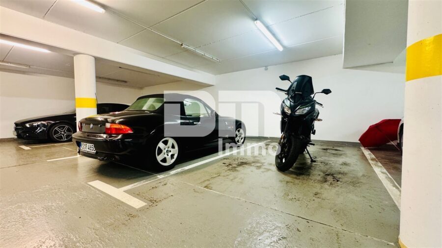Exklusives Penthouse-Juwel mit 360 Grad Panorama-Dachterrasse in Baunatal-Großenritte - Tiefgaragen Stellplatz / Miete